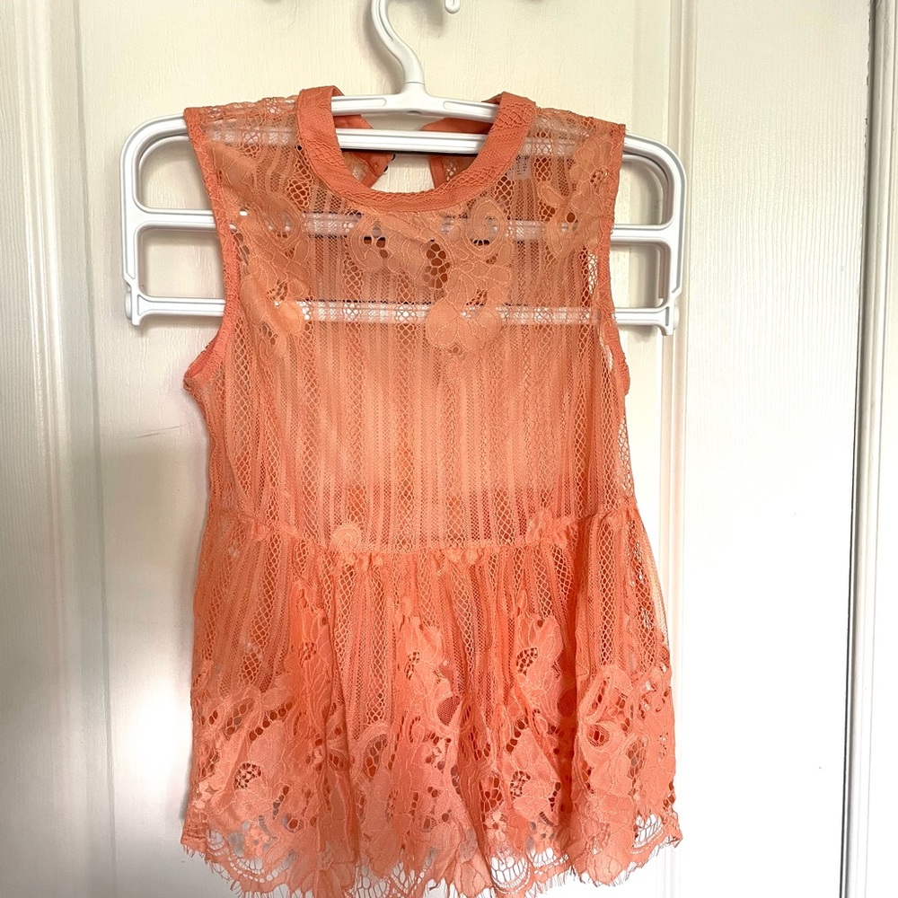 High Neck, Keyhole Cover Top